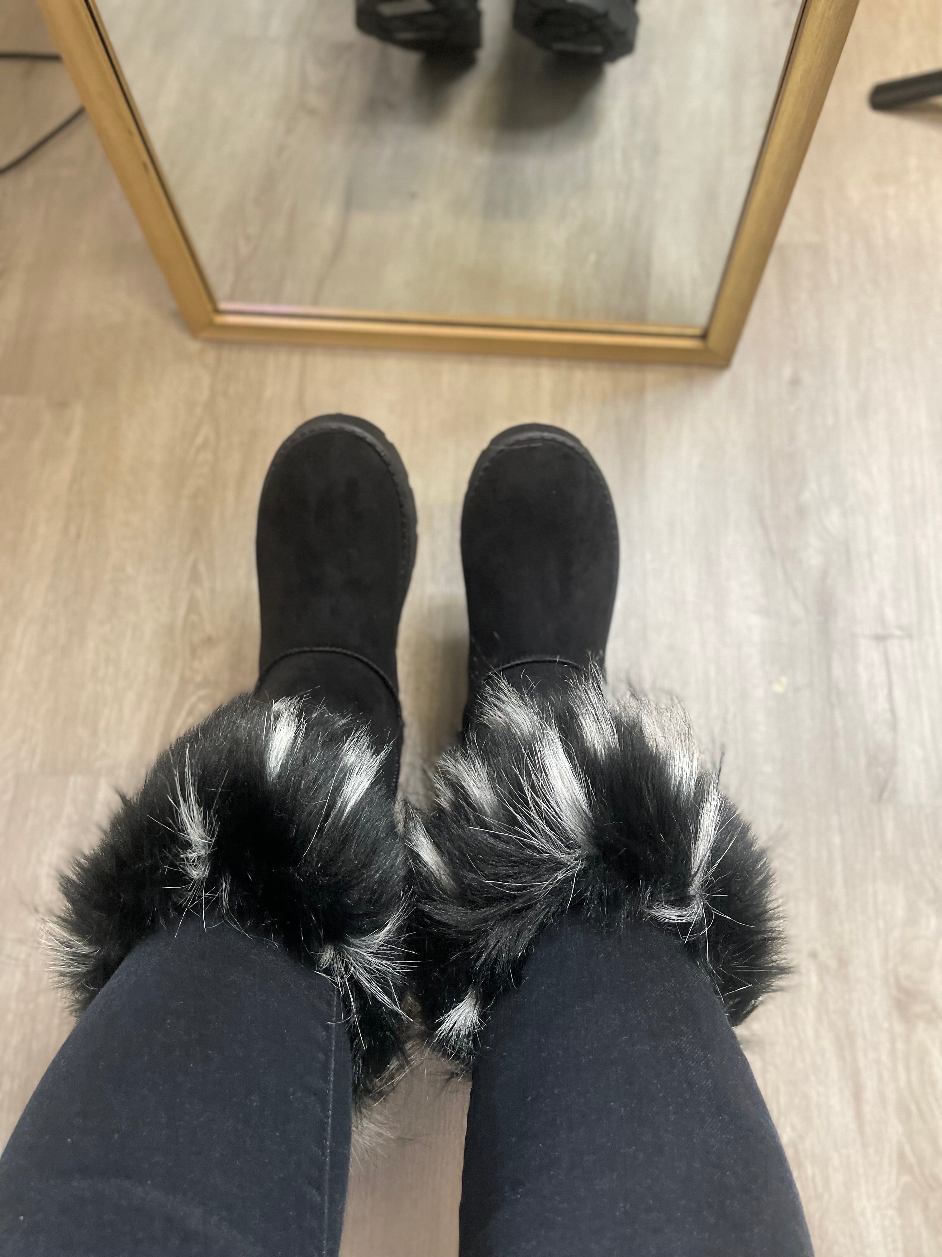 Fur Boots - Black
