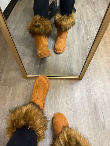 Fuzzy Fur Boots - Tan